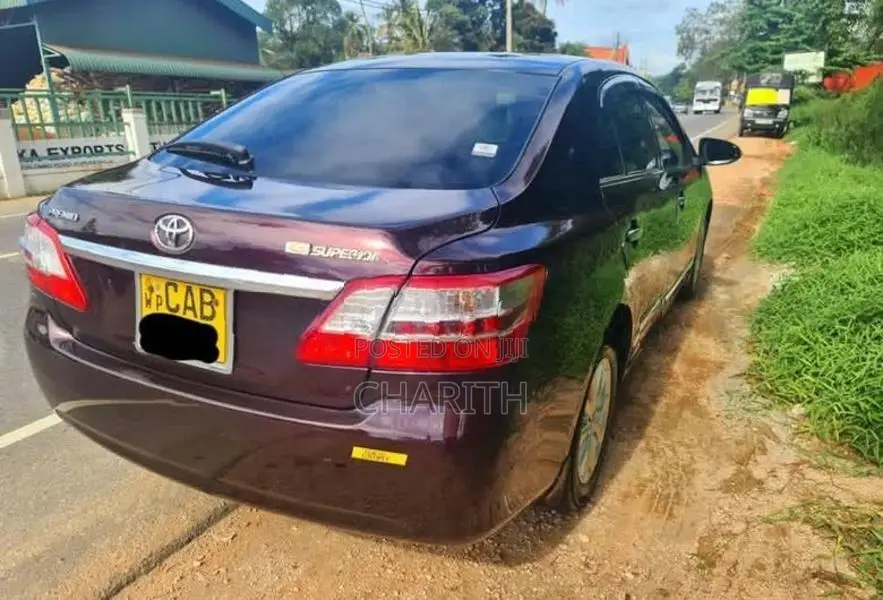 Toyota Premio G Superior 2013