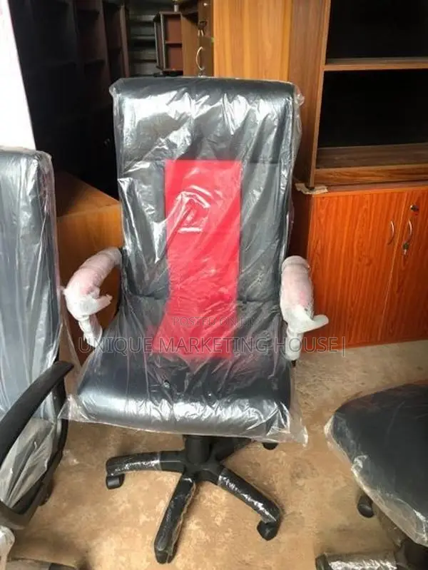 Piyestra Premium Mid Mesh Office Chairs
