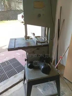 Lida BS 12 Wood Cutting Band Saw