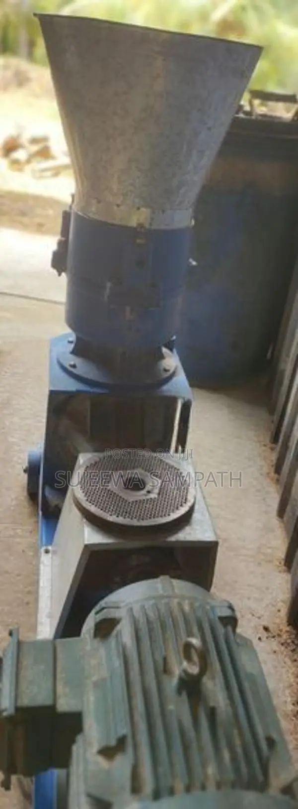 සත්ත්ව ආහාර නිෂ්පාදන යන්ත්‍රය