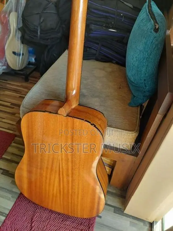 Savvada Acoustic Guitar