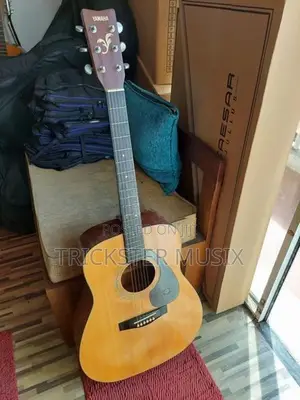 Yamaha FG411 Vintage Guitar