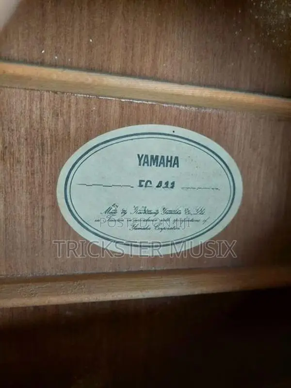 Yamaha FG411 Vintage Guitar