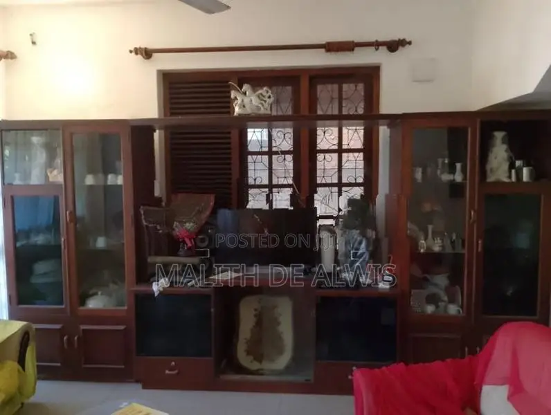 Wooden TV Cabinet