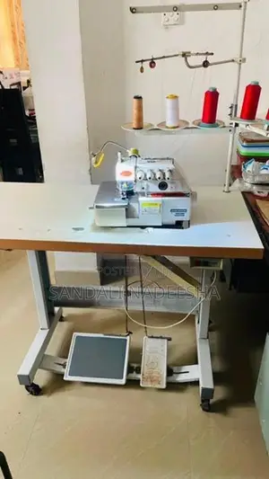Siruba Five Thread Overlock Machine