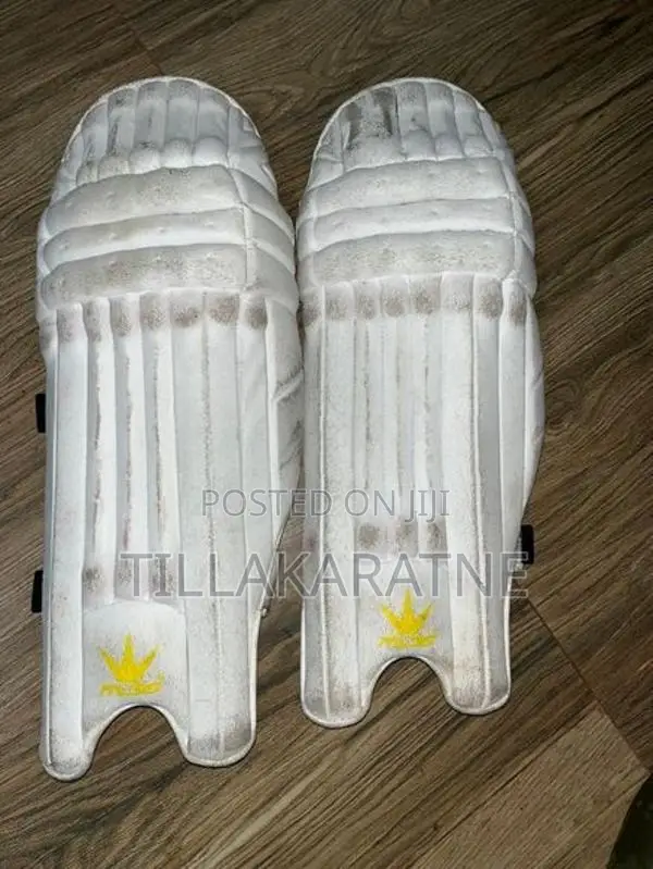 Mids Cricket Pads