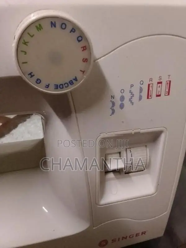 Singer Zig Zag Sewing Machine