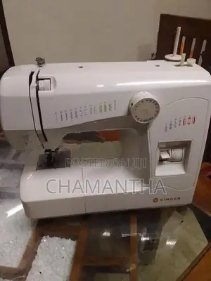Singer Zig Zag Sewing Machine