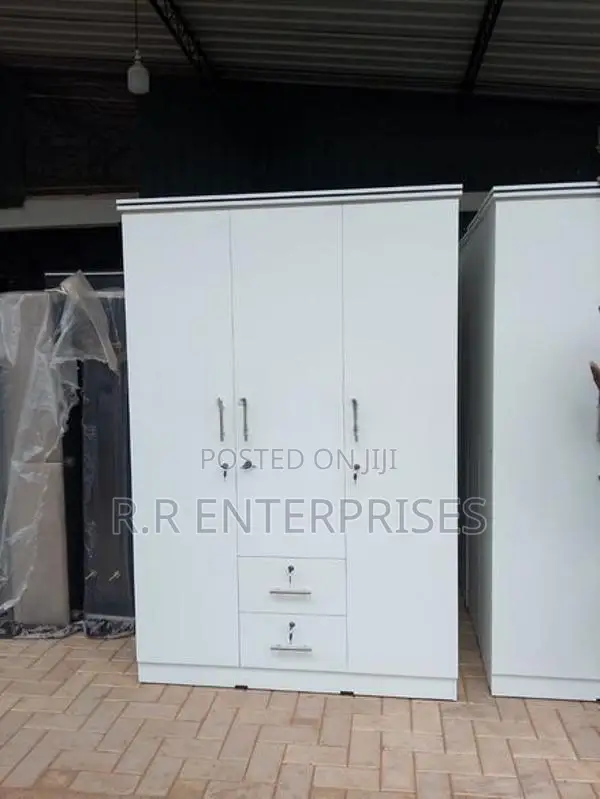 white 3 Door Melamine Wardrobes .