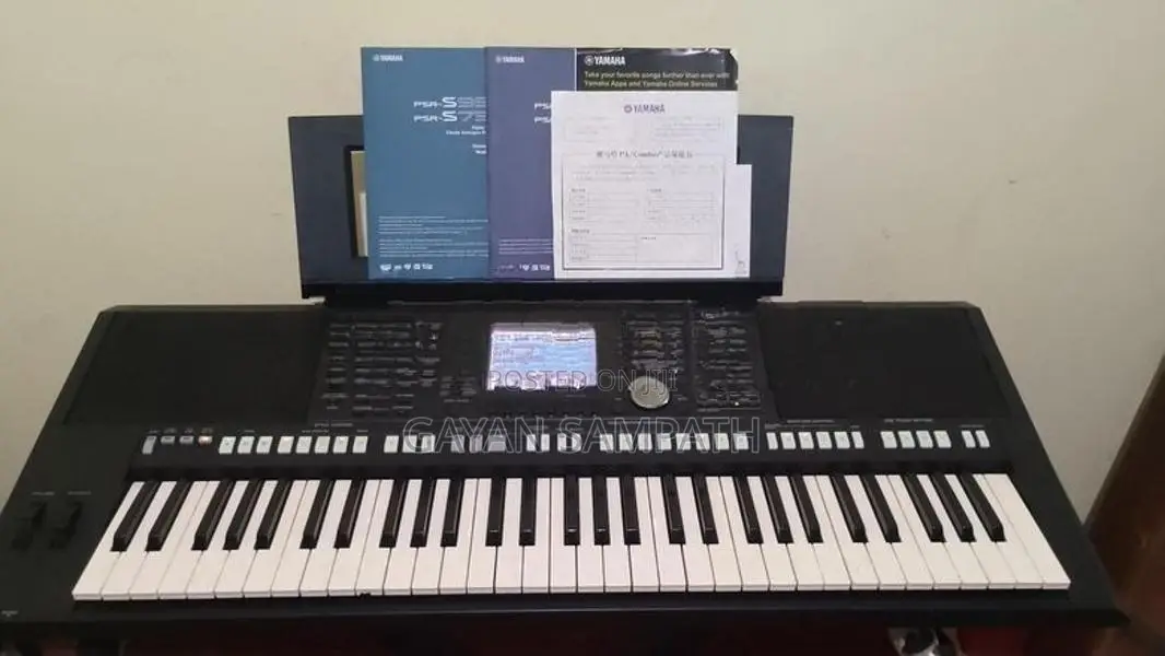 Yamaha S950 Keyboard
