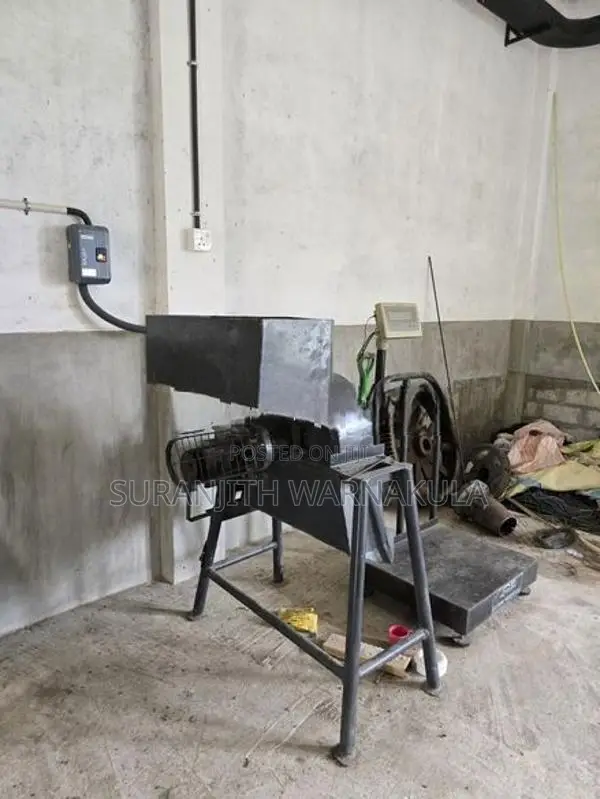 Nugaduwa 9 Bolt Poonac Speller Machine