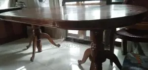 කෑම මේසයක් විකිණීමට.