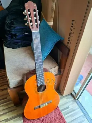Yamaha CG100 Classical Guitar