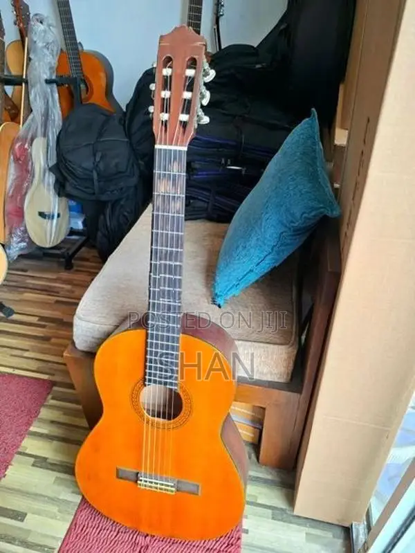 Yamaha CG100 Classical Guitar