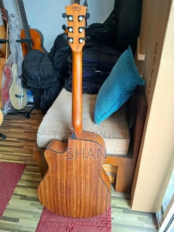 HSH Acoustic Guitar