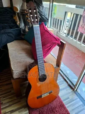 Yamaha G235 Classical Guitar