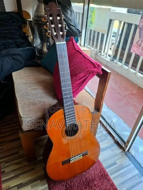 Yamaha G235 Classical Guitar