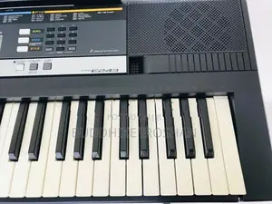 Yamaha PSR E 243 Keyboard