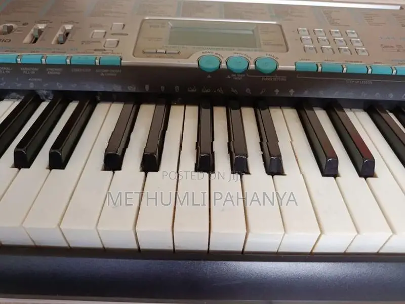 Casio Keyboard With Lighted Feature