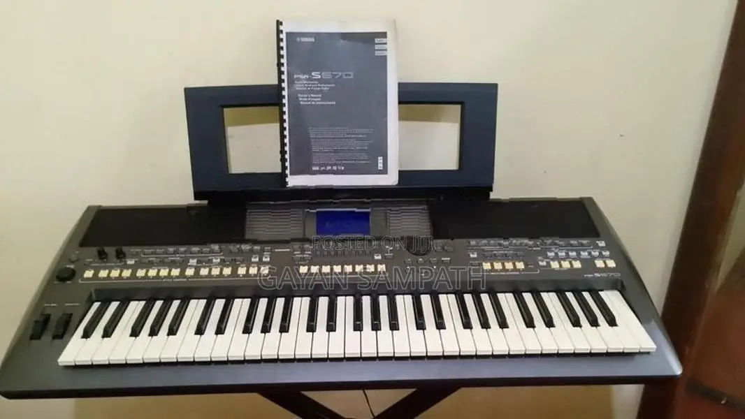 Yamaha s670 Keyboard