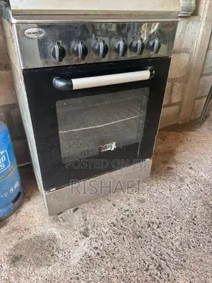 Gas Cooker With Oven