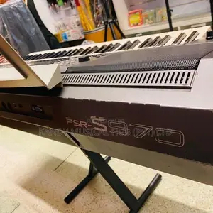 Yamaha PSR-S970 Professional Arranger Workstation Keyboard