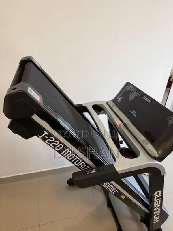 Quantum Power Track T220 Treadmill