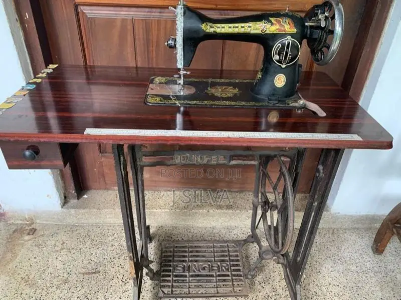 Vintage Singer Sewing Machine