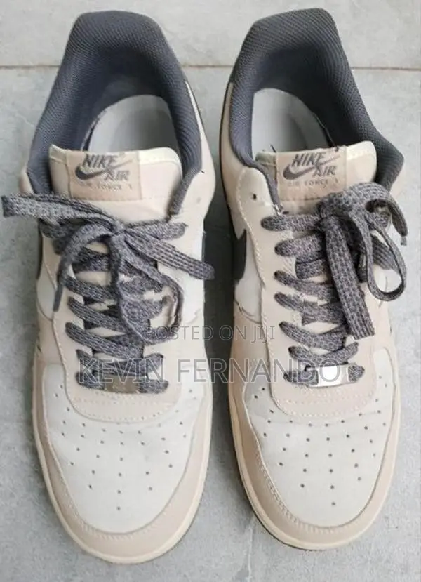 Nike Air Force 1