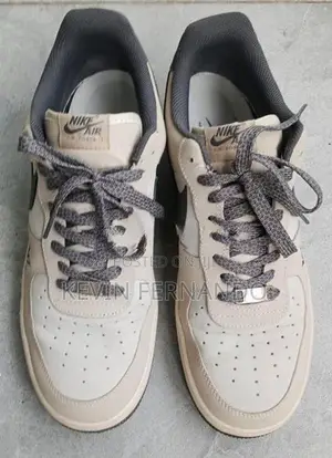 Nike Air Force 1
