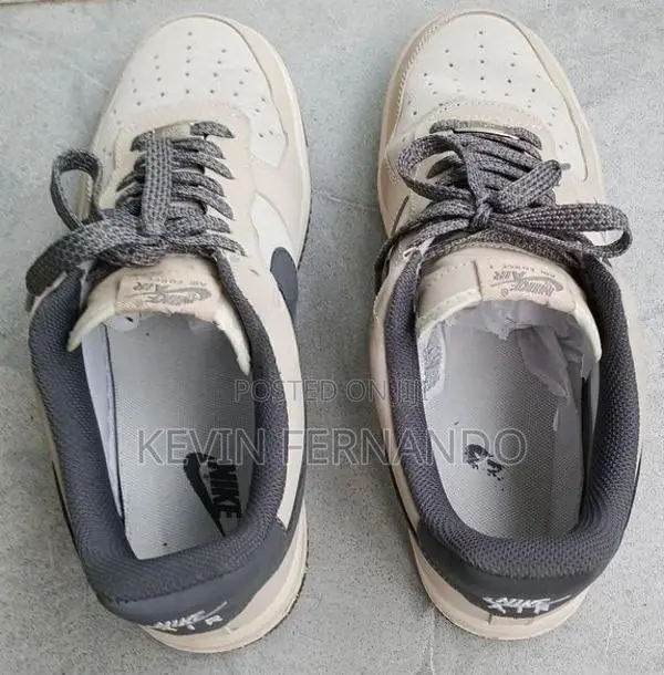 Nike Air Force 1
