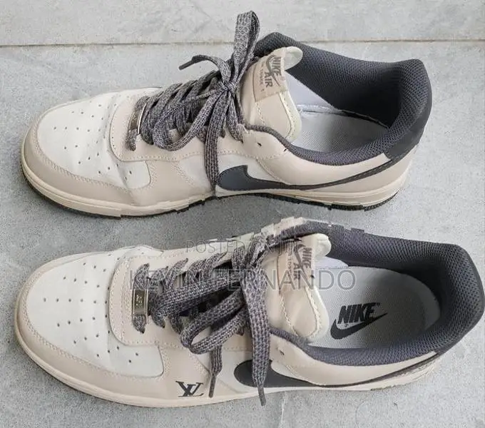 Nike Air Force 1