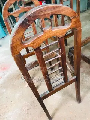 තේක්ක පුටු