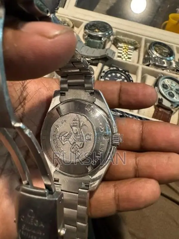 OMEGA Seamaster Planet Ocean