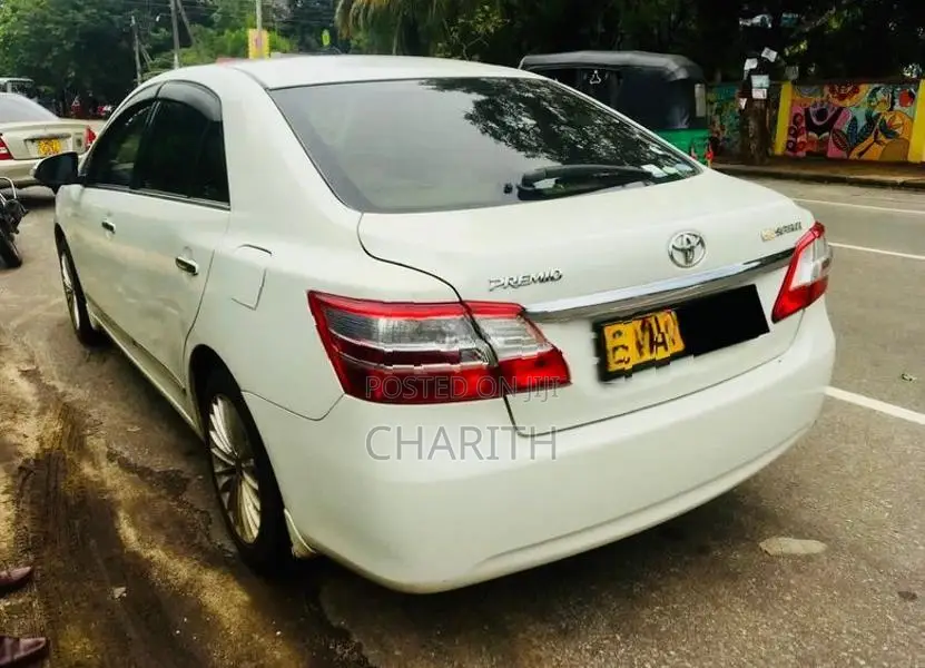Toyota Premio G Superior 2013