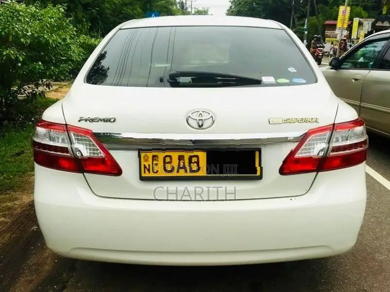 Toyota Premio G Superior 2013