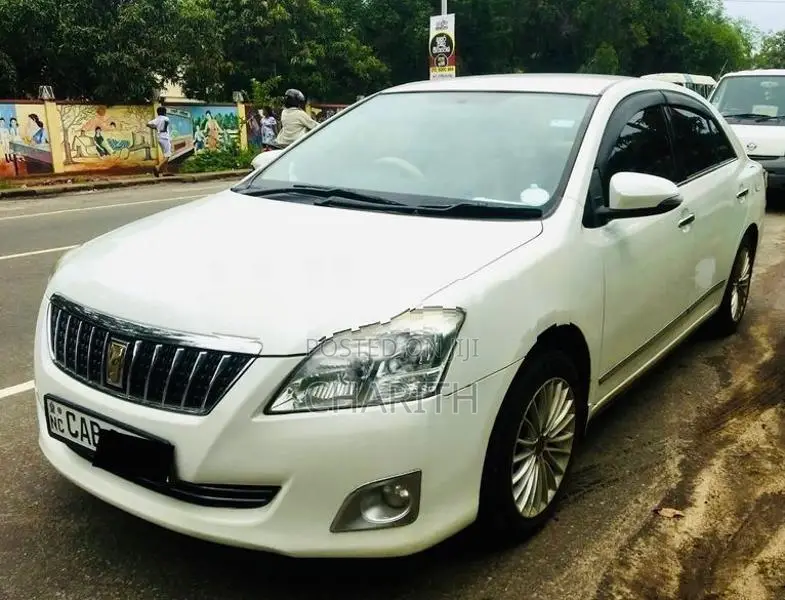 Toyota Premio G Superior 2013