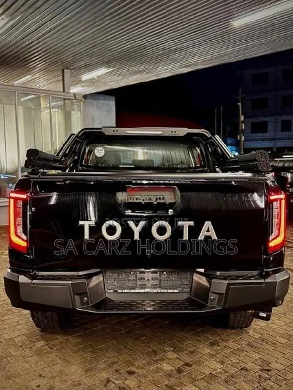 Toyota Hilux Travo Overland Plus 2026