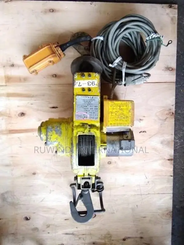 ELECTRIC CHAIN HOIST
