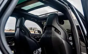 Mercedes Benz GLC 63s Performance 2023