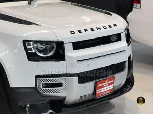 Land Rover Defender 110 SE 7 Seater 2024