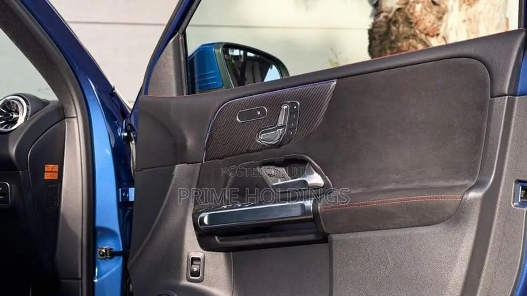 Mercedes Benz GLB 180 2025