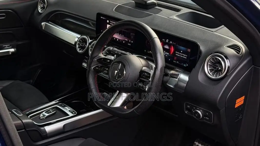 Mercedes Benz GLB 180 2025