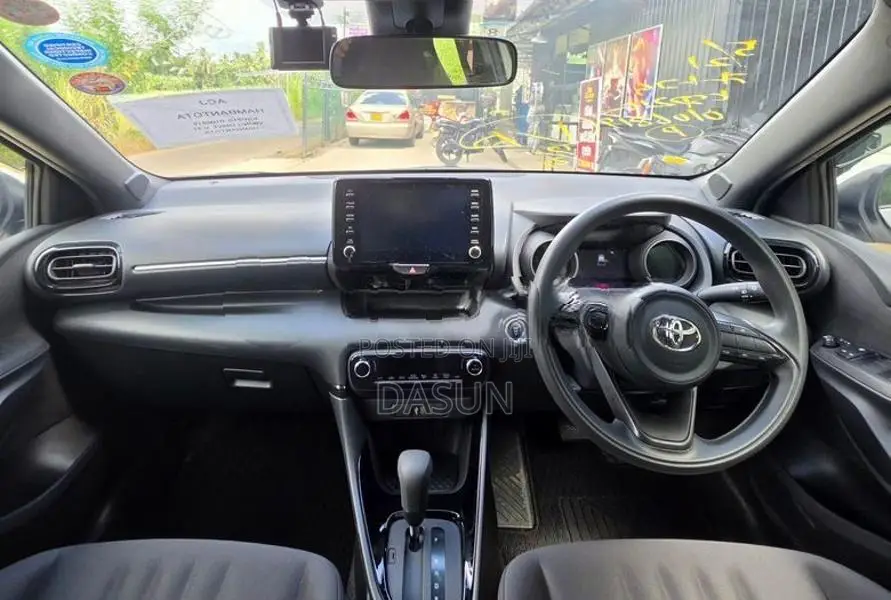 Toyota Yaris G grade 2023