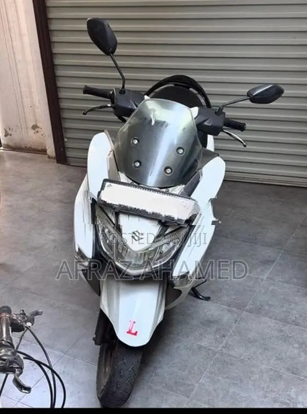 Suzuki Burgman 2019