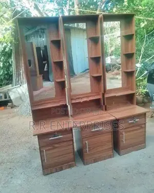 Modern One Door Dressing Table