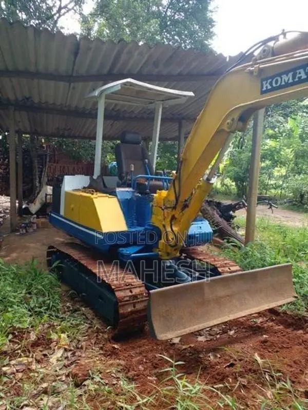 Excavator Komatsu pc30-5