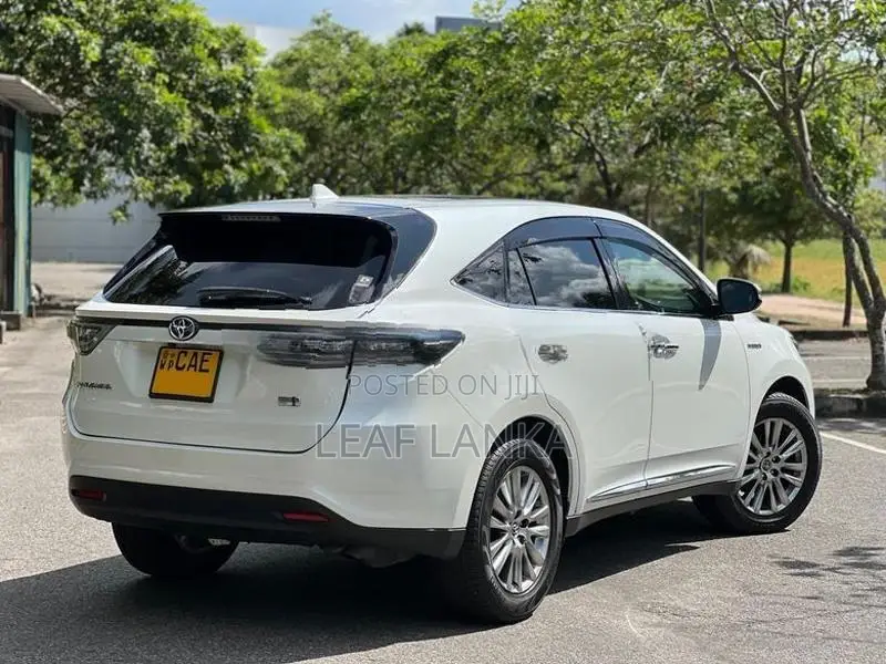 Toyota Harrier 2014