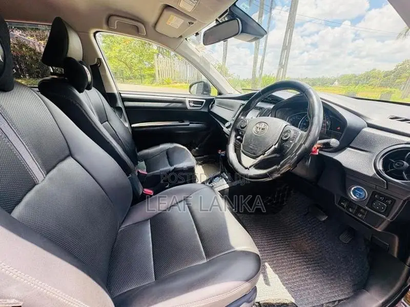 Toyota Axio 2016