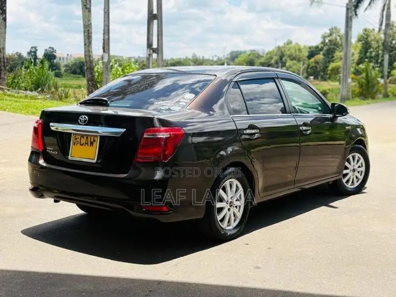 Toyota Axio 2016